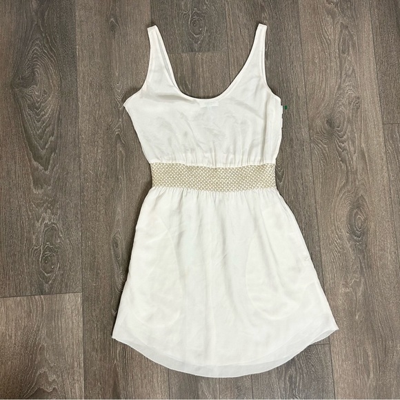 Aritzia Babaton Blythe Mini Dress Silk Off White sleeveless smocked waist XXS - Picture 7 of 15